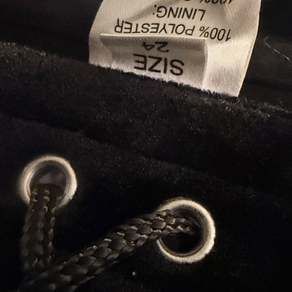 Black velvet steel boned corset - Picture 10 of 11